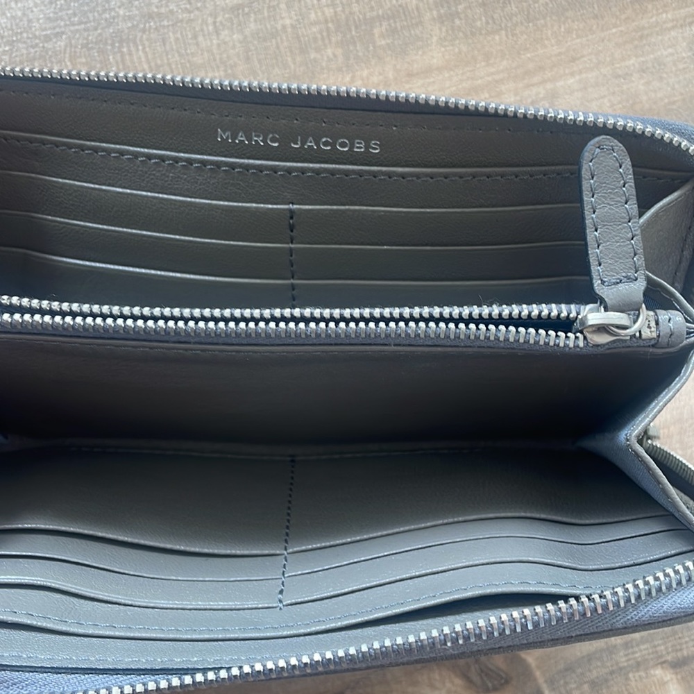 Marc Jacobs Wallet - Picture 4 of 4